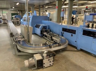 Gathering machine